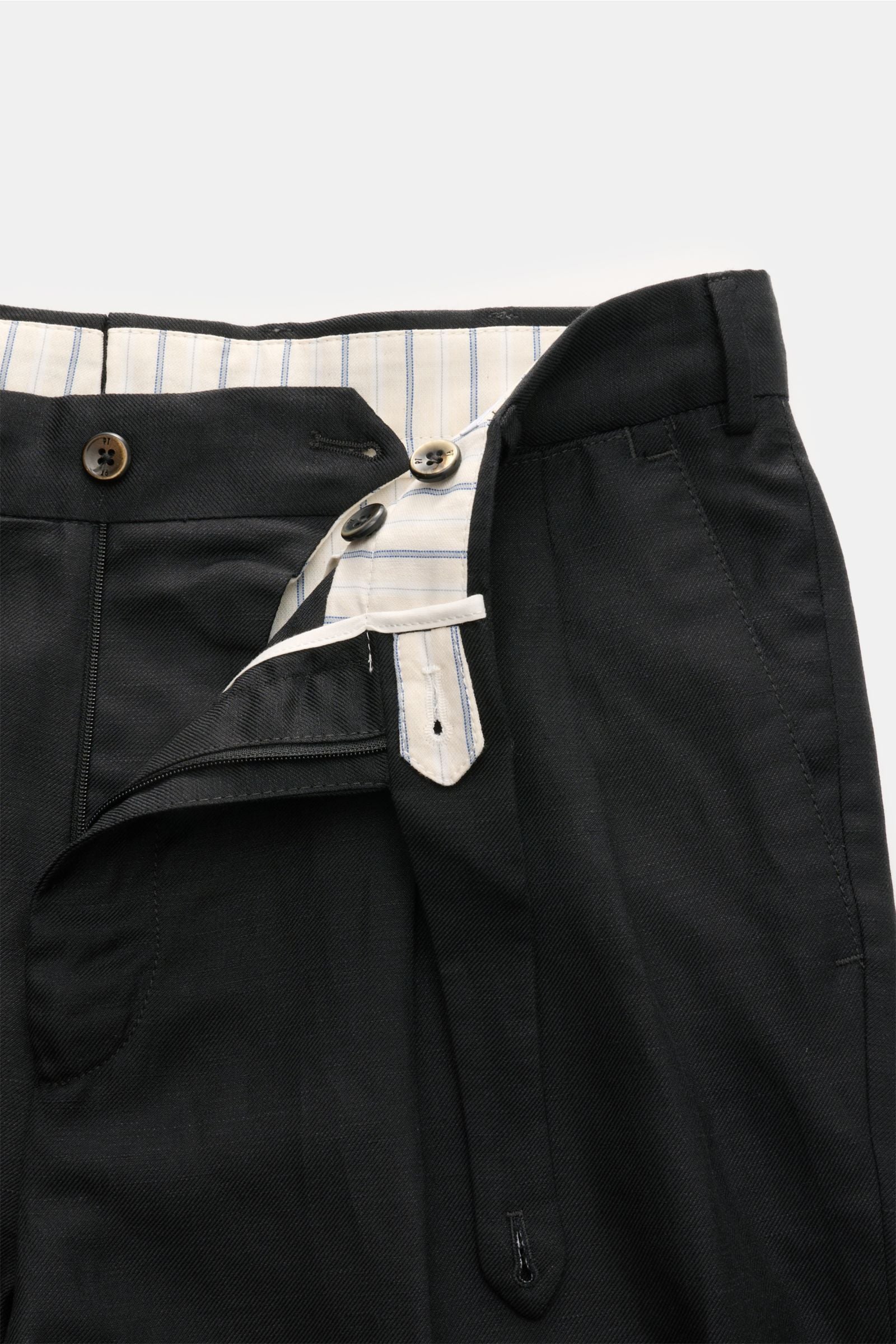 PT Torino Trousers 'Carrot Fit' - black
