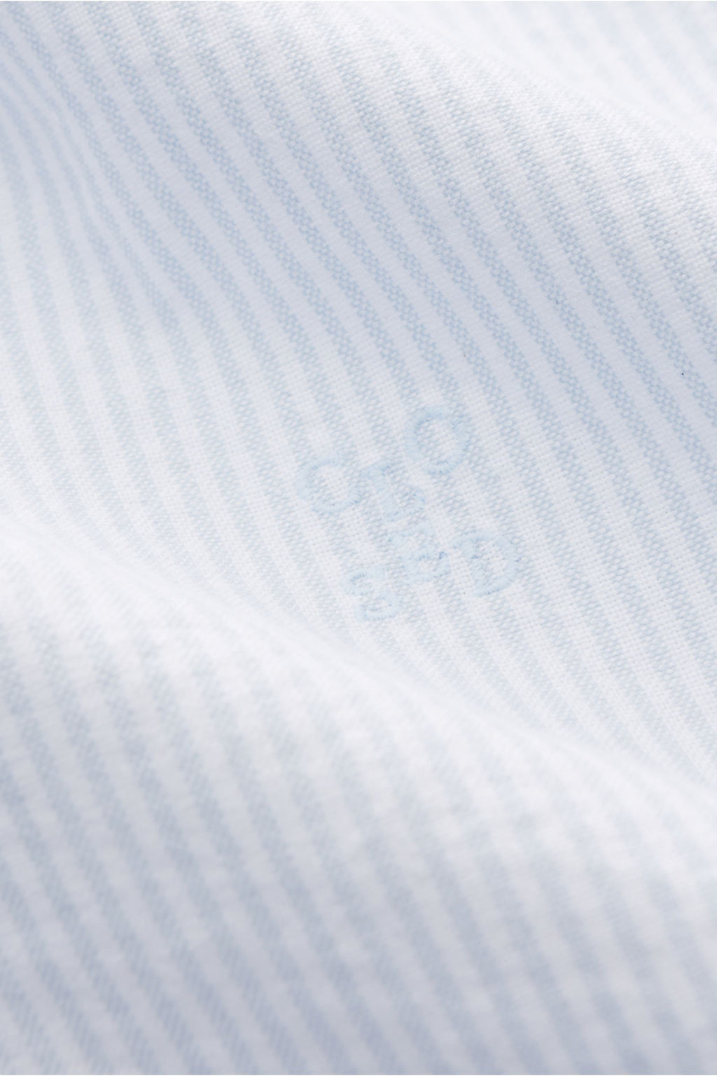 Closed Shirt with under-button-down collar - striped