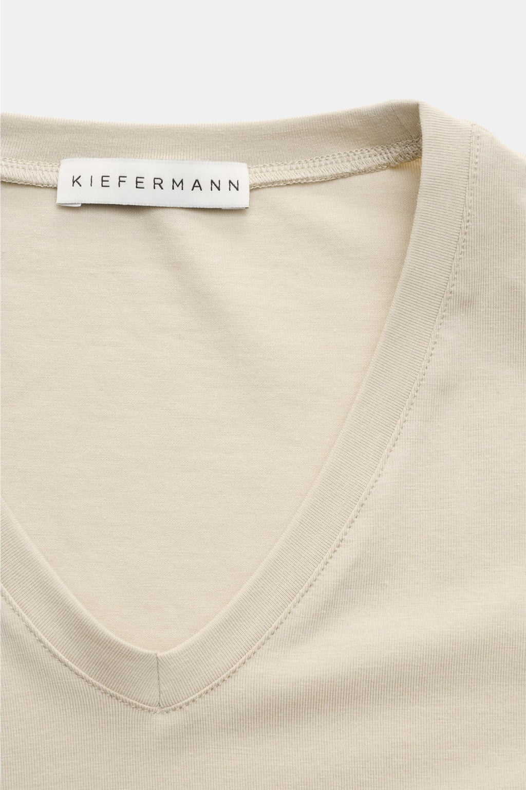 Kiefermann V-neck T-shirt 'Hape - Sand