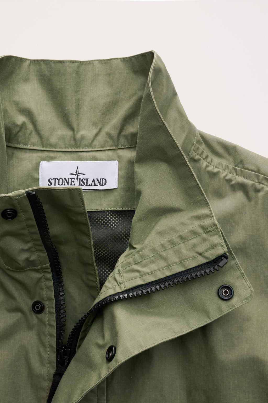 Stone Island Waxed jacket 'Waxed Pigment Cotton Tela' - olive