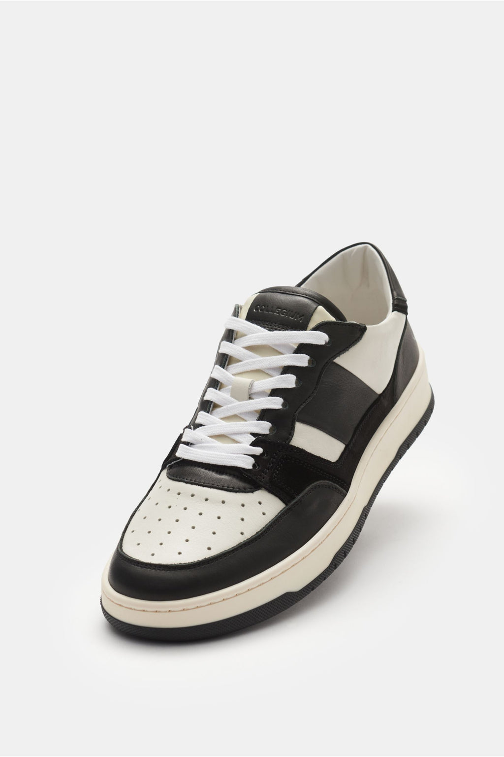 Collegium Sneakers 'Pillar Alpha' - whiteblack