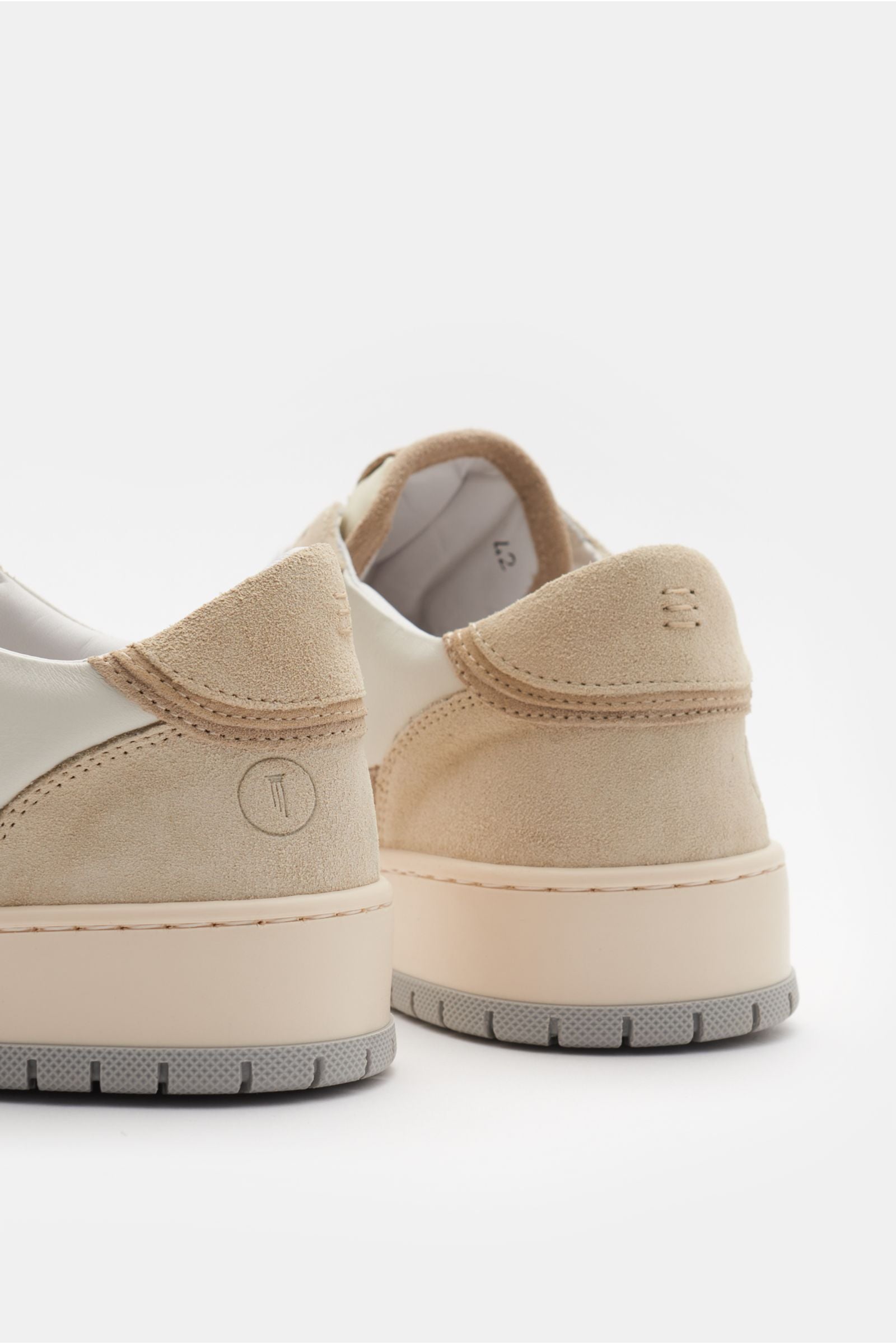 Collegium Sneakers 'Pillar Alpha' - Beige