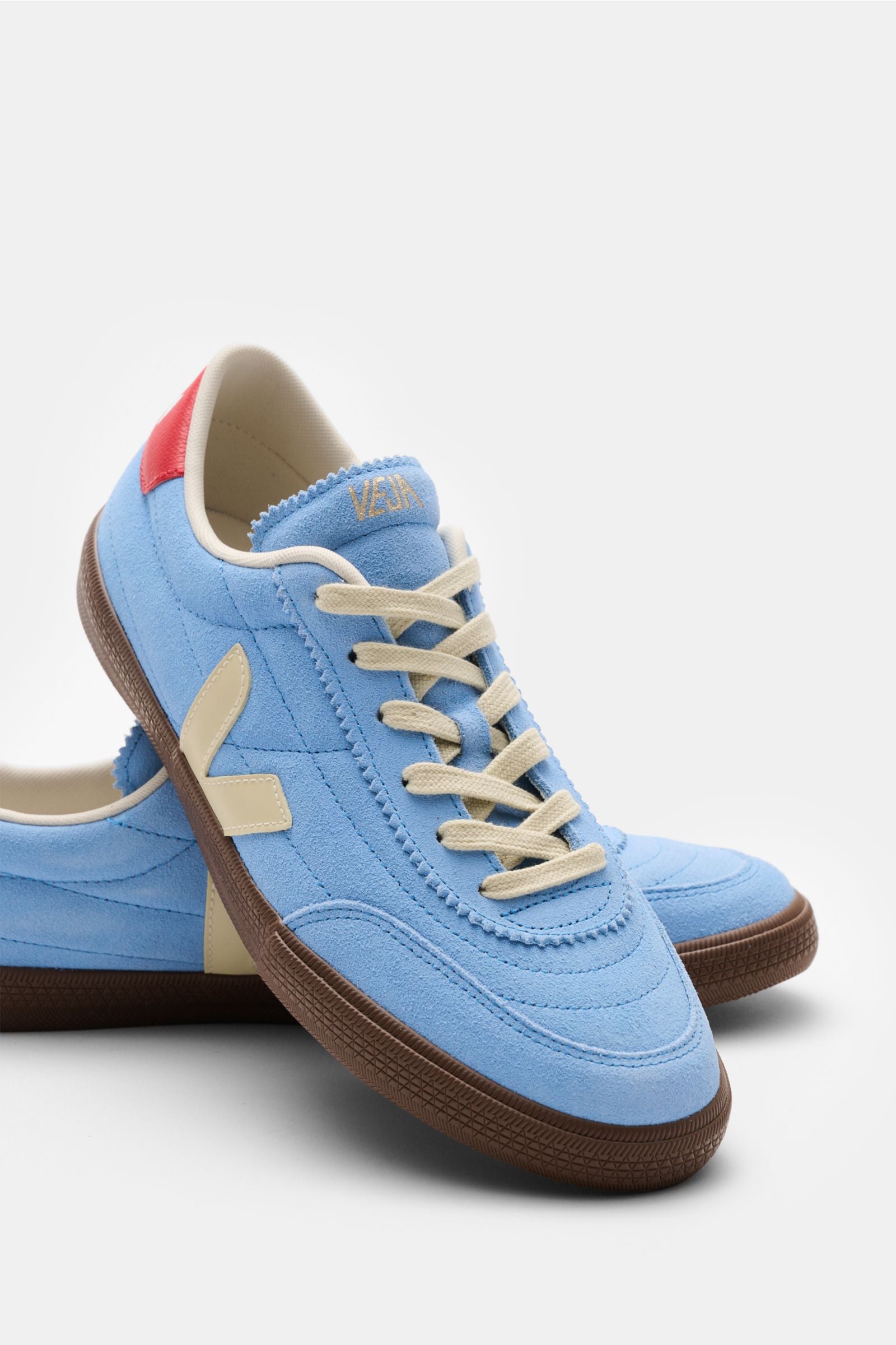 Veja Sneakers 'Panenka' - blueredcream