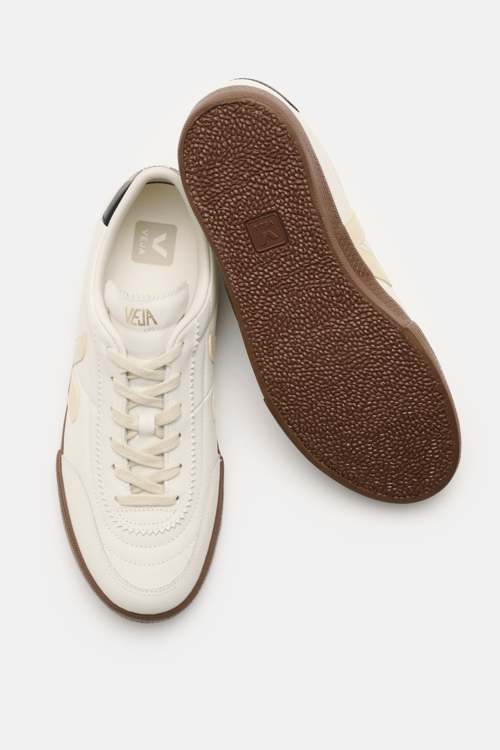 Veja Sneakers 'Panenka O.T.' - whiteblackbrown
