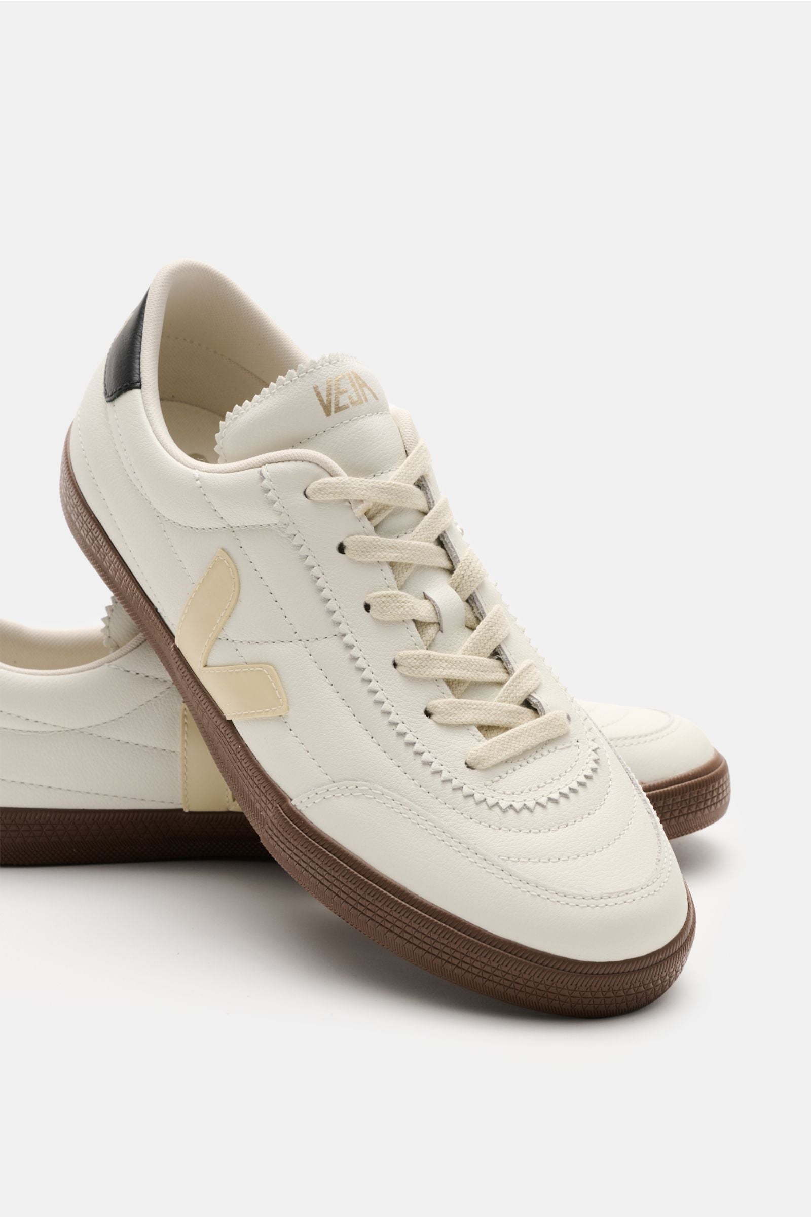 Veja Sneakers 'Panenka O.T.' - whiteblackbrown